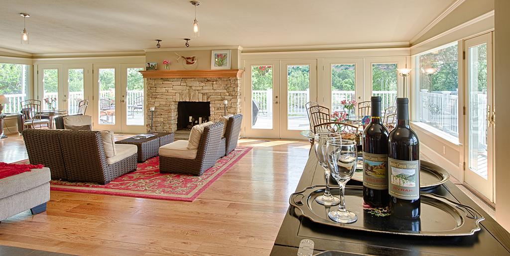 Warm Springs Inn & Winery Sunnyslope 외부 사진