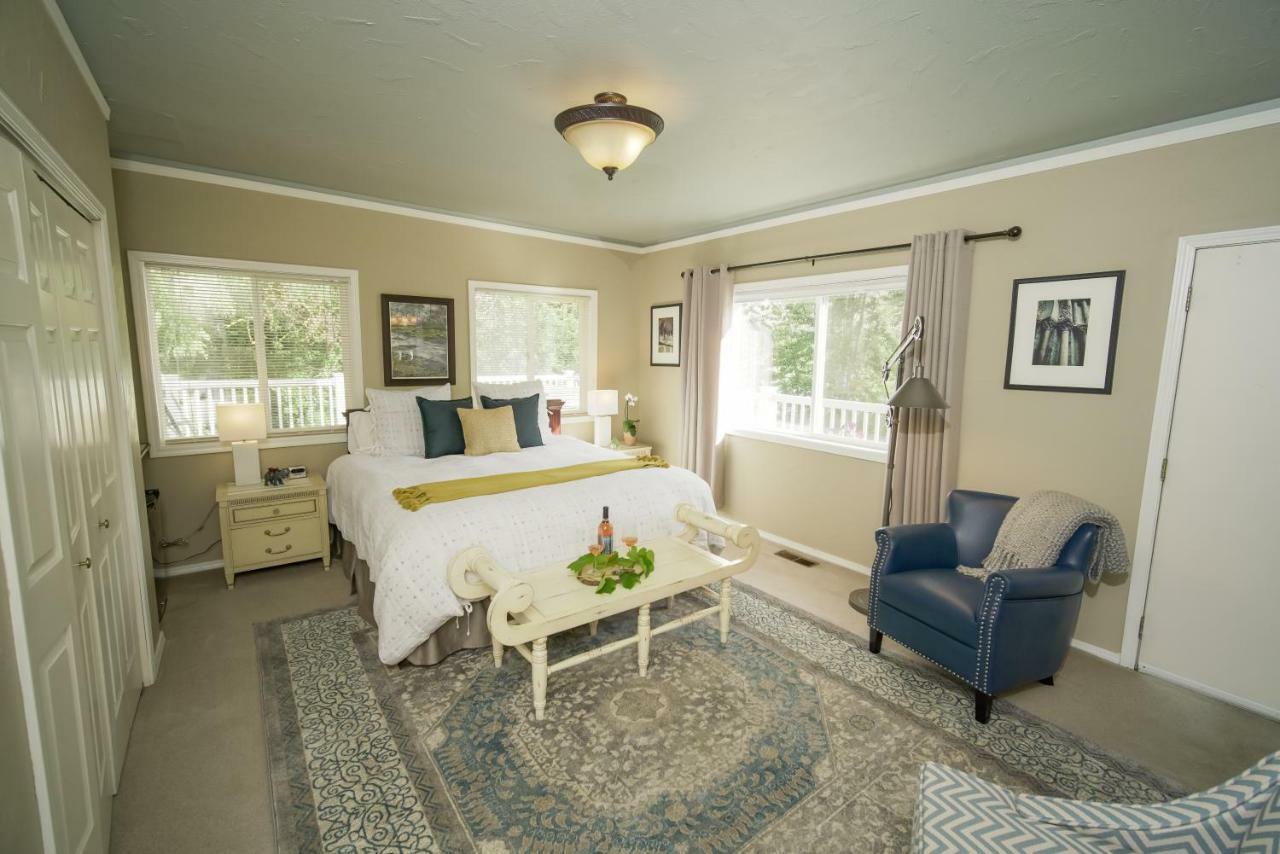 Warm Springs Inn & Winery Sunnyslope 외부 사진
